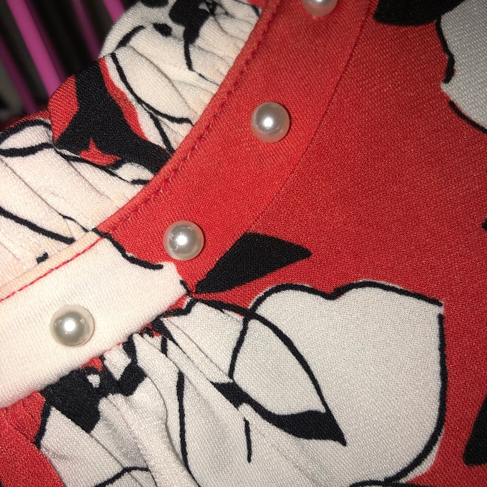 Fancy blouse - Picture 2 of 2